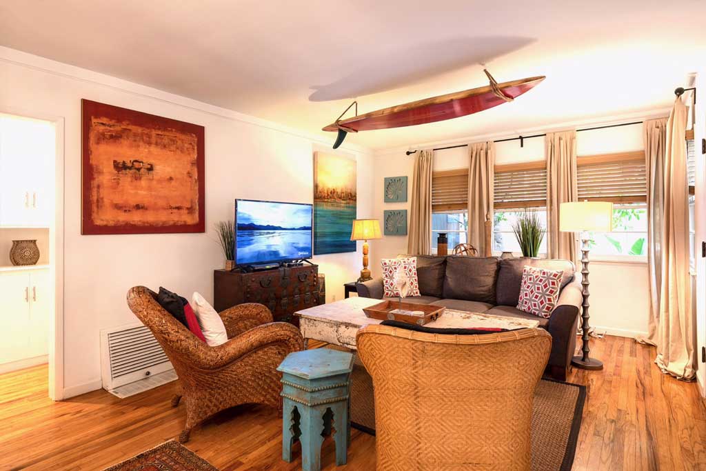venice-aftercare-house-living-room-01